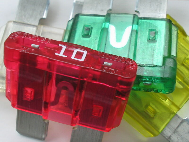 ATC Blade Fuse Assortment, 5-40 A, 120 Pieces with Puller